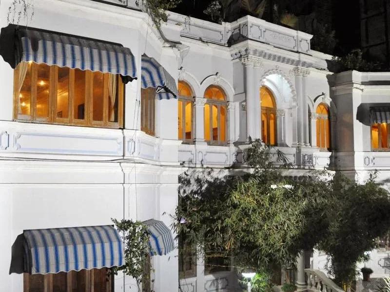 Hotel Aram